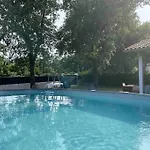 Maison Au Calme Avec Piscine