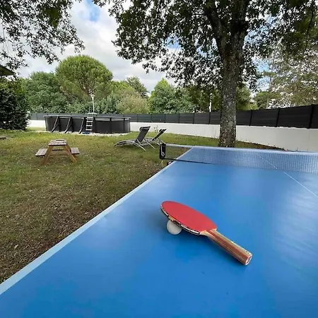 Hébergement de vacances Maison Au Calme Avec Piscine Andernos-les-Bains