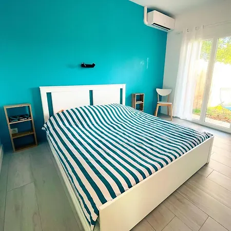 Maison Au Calme Avec Piscine Holiday home